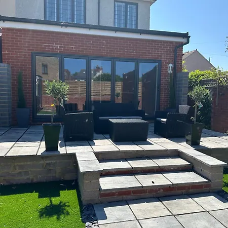 Clover Lodge Portsmouth Luxury Home With Off Road Free Parking Exterior foto