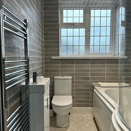 Clover Lodge Portsmouth Luxury Home With Off Road Free Parking Exterior foto